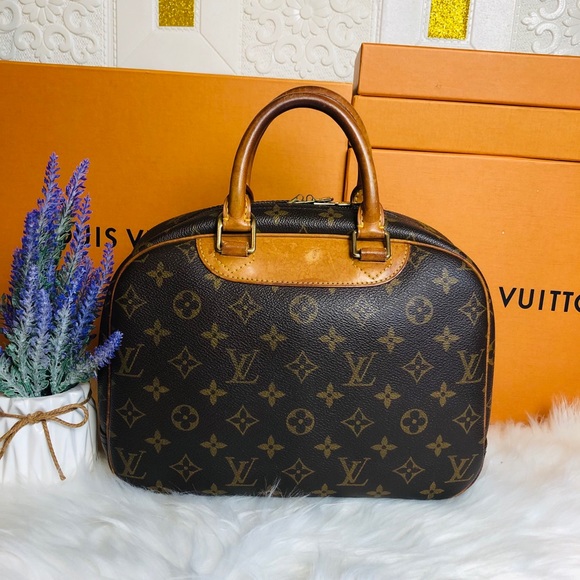 🎈Auth Louis Vuitton Monogram Trouville Tote Bag🎁 - Picture 3 of 16